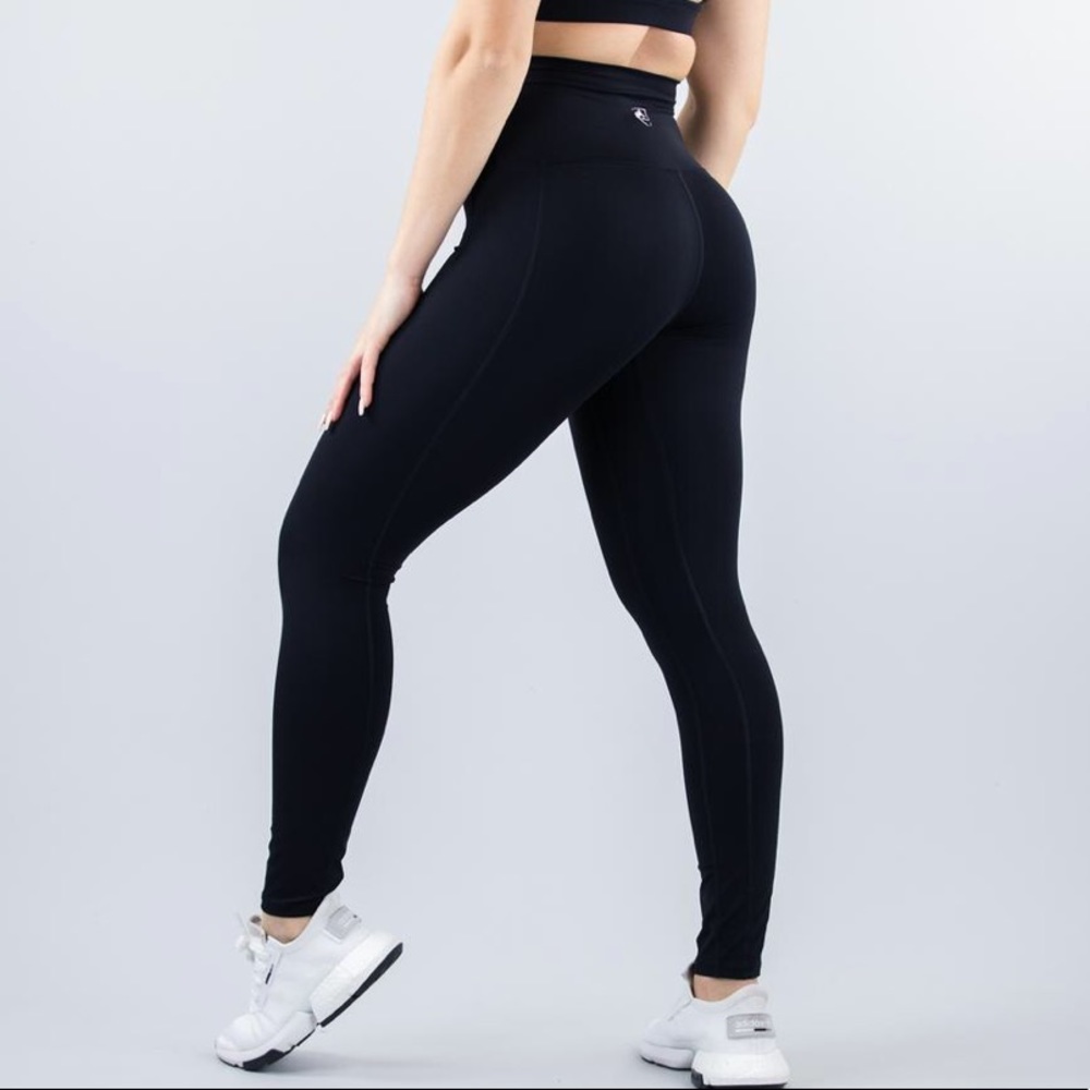 Black Alphalete Meredian Leggings